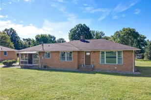 444 Ridgeview Dr, Green Hills, OH 44131 - Photo 1