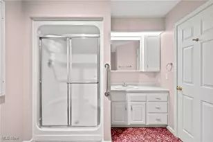 2107 Pearce Cir, Salem, OH 44460 - Photo 24