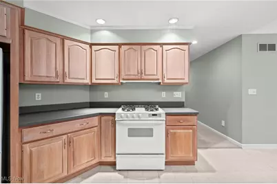 2107 Pearce Circle, Salem, OH 44460 - Photo 10