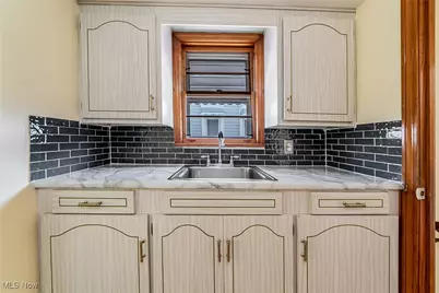 5901 Delora Avenue, Loveland, OH 44144 - Photo 10