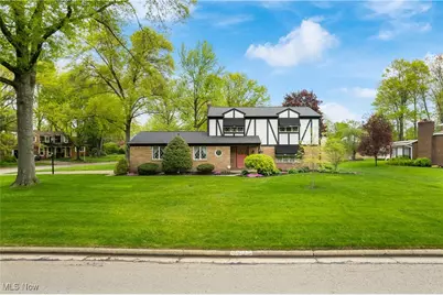 2410 Tanglewood Drive NE, Massillon, OH 44646 - Photo 4