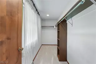 2410 Tanglewood Dr NE, Massillon, OH 44646 - Photo 22