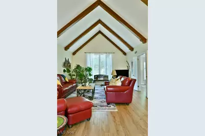 4810 Logan Way, Hubbard, OH 44425 - Photo 16