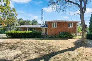 2395 Hull Dr, Copley, OH 44321 - Photo 1
