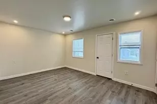 1615 E 47th St, Loveland, OH 44103 - Photo 6