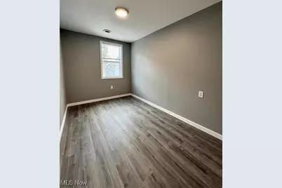 1615 E 47th Street, Loveland, OH 44103 - Photo 10