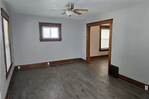 979 Neptune Ave, Akron, OH 44301 - Photo 12