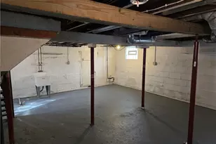 979 Neptune Ave, Akron, OH 44301 - Photo 22