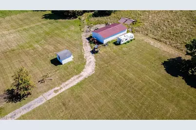 8131 Leffingwell Road, Canfield, OH 44406 - Photo 32