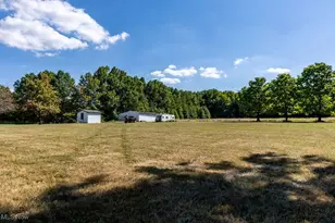 8131 Leffingwell Rd, Canfield, OH 44406 - Photo 14