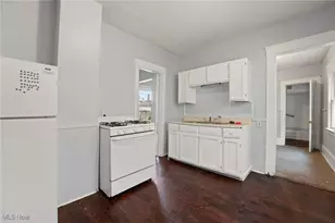 1563 W 102nd St, Loveland, OH 44102 - Photo 8