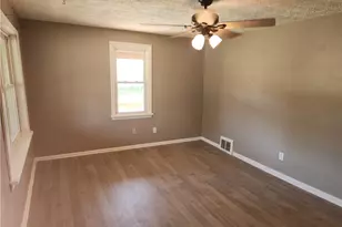 6805 Waynesburg Dr SE, Waynesburg, OH 44688 - Photo 10