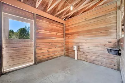 12977 Main Market Road, Garrettsville, OH 44231 - Photo 32