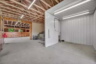 12977 Main Market Rd, Garrettsville, OH 44231 - Photo 34