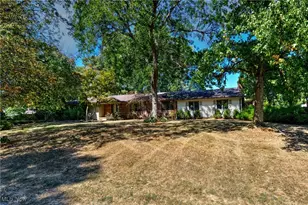 3770 Fairway Dr, Canfield, OH 44406 - Photo 2