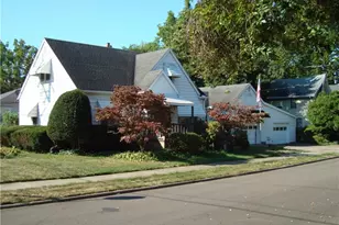 8 Adelford Ave, Akron, OH 44310 - Photo 2