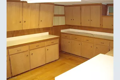 8 Adelford Avenue, Akron, OH 44310 - Photo 24