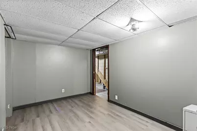 69895 Woods Road, Bridgeport, OH 43912 - Photo 22