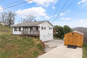 69895 Woods Rd, Bridgeport, OH 43912 - Photo 4