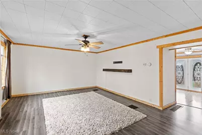 69895 Woods Road, Bridgeport, OH 43912 - Photo 6