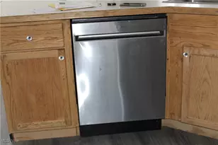 6000 Beth Ave SW, Canton, OH 44706 - Photo 6