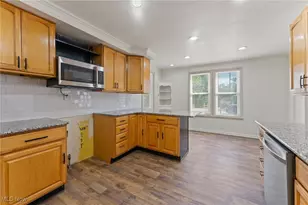 132 Drummond Ave, Hubbard, OH 44425 - Photo 16