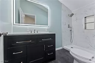 132 Drummond Ave, Hubbard, OH 44425 - Photo 20