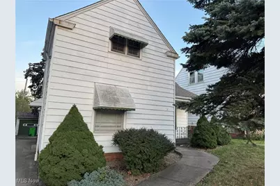 5139 E 114th Street, Garfield Heights, OH 44125 - Photo 2