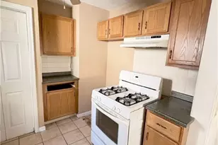 5139 E 114th St, Garfield Heights, OH 44125 - Photo 4