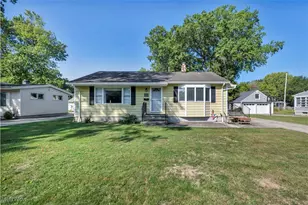 250 Vineyard Rd, Avon Lake, OH 44012 - Photo 2