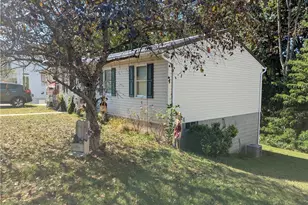 174 Pine Ln, Barnesville, OH 43713 - Photo 2