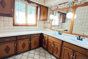 46605 Main St, Jacobsburg, OH 43933 - Photo 32