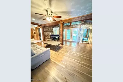 46605 Main Street, Jacobsburg, OH 43933 - Photo 10