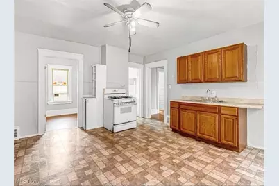 3635 E 49th Street #Up, Loveland, OH 44105 - Photo 2