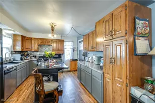 673 Wooster Rd W, Barberton, OH 44203 - Photo 6