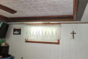 327 Fairview Rd, Chester, WV 26034 - Photo 10