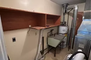 1611 Canadian Ave, Akron, OH 44306 - Photo 4