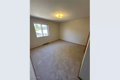 1611 Canadian Avenue, Akron, OH 44306 - Photo 8