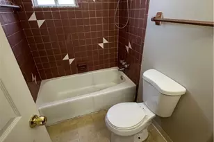 1611 Canadian Ave, Akron, OH 44306 - Photo 6