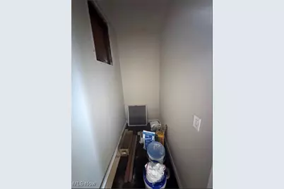 5924 Denison Avenue #Up, Loveland, OH 44102 - Photo 10