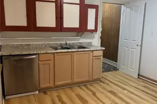 12406 Kinsman Rd, Loveland, OH 44120 - Photo 8