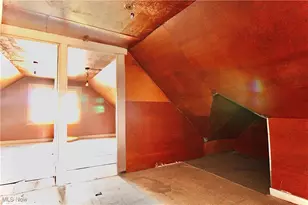 12406 Kinsman Rd, Loveland, OH 44120 - Photo 12