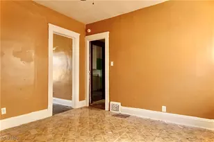 12406 Kinsman Rd, Loveland, OH 44120 - Photo 22