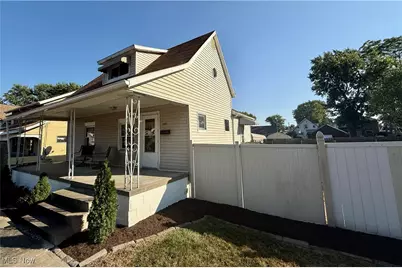 2526 17th Street NE, Canton, OH 44705 - Photo 2