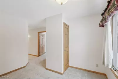 11785 Stonegate Drive, Chardon, OH 44024 - Photo 32