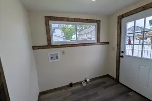 810 Pine St, Coshocton, OH 43812 - Photo 8