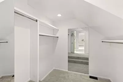 2097 Albertson, Cuyahoga Falls, OH 44223 - Photo 40