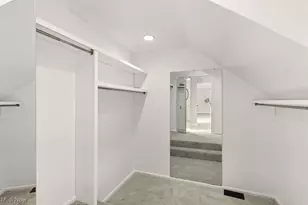 2097 Albertson, Cuyahoga Falls, OH 44223 - Photo 40