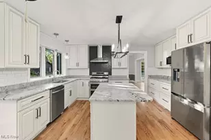 2097 Albertson, Cuyahoga Falls, OH 44223 - Photo 26