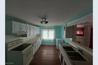 102 Valley Road, Mingo Junction, OH 43938 - Photo 8